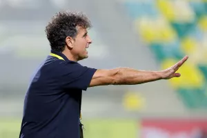ΑΕΚ-Άρης: Κιτρινοπράσινο… το ντέρμπι που είχε πέντε γκολ και κόκκινες!