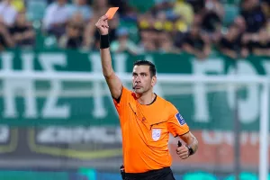 ΑΕΚ-Άρης: Κιτρινοπράσινο… το ντέρμπι που είχε πέντε γκολ και κόκκινες!