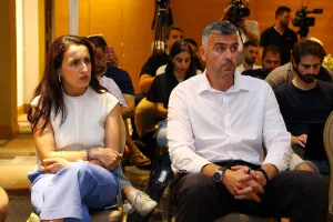 (Φώτος) Το kerkida.net στην διάσκεψη του payabl. "Νεόφυτος Χανδριώτης"