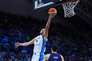 Έχασε απ' την Βοσνία η Ελλάδα και... μπερδεύτηκε ο όμιλος (Φώτος)