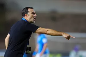 Ο Ολυμπιακός την... ζόρισε, ο Ντιματά την λύτρωσε! 