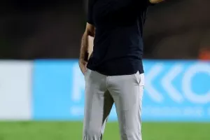 Ο Ολυμπιακός την... ζόρισε, ο Ντιματά την λύτρωσε! 