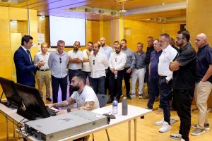 Με προσοχή/Νταμάτο!