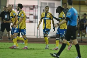 Διπλό στο Παραλίμνι με Πιέρο και Μαϊόλι (φώτος)
