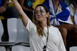 Θρίαμβος της Ελλάδας, με σούπερ Γιάννη (φώτος)