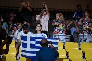 Θρίαμβος της Ελλάδας, με σούπερ Γιάννη (φώτος)