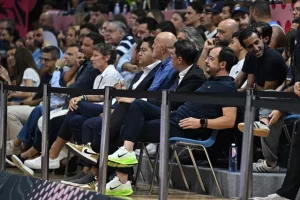 Θρίαμβος της Ελλάδας, με σούπερ Γιάννη (φώτος)