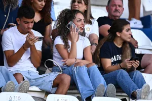 Ο κόσμος στο ΠΑΠ (Φωτορεπορτάζ)
