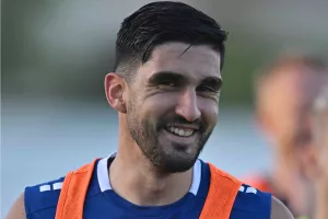 Πρώτη... για Henriques