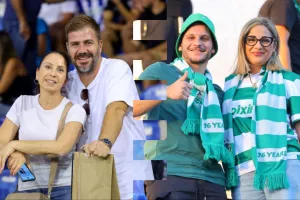 (Φώτος) Ο κόσμος στις εξέδρες 