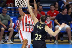 Ο Τζέιμς με τρίποντο - μαχαιριά ανάγκασε σε ήττα τον Ολυμπιακό
