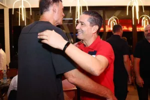 Τουρνουά "payabl. Νεόφυτος Χανδριώτης"/ΚΛΙΚΣ απ' το δείπνο