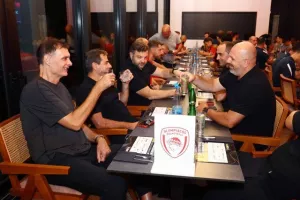 Τουρνουά "payabl. Νεόφυτος Χανδριώτης"/ΚΛΙΚΣ απ' το δείπνο