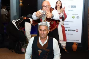 Τουρνουά "payabl. Νεόφυτος Χανδριώτης"/ΚΛΙΚΣ απ' το δείπνο