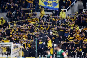 Sold out η ΑΕΛ