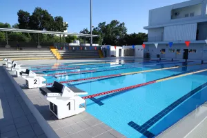 (Φώτος) Εγκαινιάστηκε το αναβαθμισμένο Δημοτικό και Ολυμπιακό Κολυμβητήριο Λευκωσίας