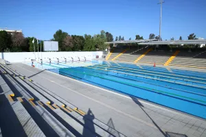 (Φώτος) Εγκαινιάστηκε το αναβαθμισμένο Δημοτικό και Ολυμπιακό Κολυμβητήριο Λευκωσίας
