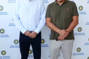 (Φώτος) Εγκαινιάστηκε το αναβαθμισμένο Δημοτικό και Ολυμπιακό Κολυμβητήριο Λευκωσίας