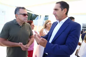 (Φώτος) Εγκαινιάστηκε το αναβαθμισμένο Δημοτικό και Ολυμπιακό Κολυμβητήριο Λευκωσίας