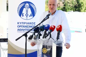 (Φώτος) Εγκαινιάστηκε το αναβαθμισμένο Δημοτικό και Ολυμπιακό Κολυμβητήριο Λευκωσίας