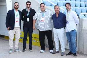 Με... μεγάλη "παρέα" ο Πρόδρομος Πετρίδης (φώτος)