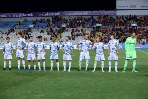ΑΠΟΕΛ - Απόλλων: Γαλαζοκίτρινο σ' ένα πεντάλεπτο!