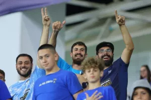 Φωτορεπορτάζ/ Ο κόσμος στο "Αλφαμέγα"