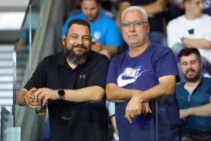 Φωτορεπορτάζ/ Ο κόσμος στο "Αλφαμέγα"
