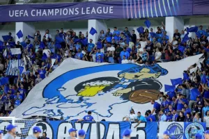 Φωτορεπορτάζ/ Ο κόσμος στο "Αλφαμέγα"