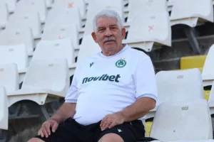 Ομόνοια-ΑΕΚ/ΦΩΤΟΡΕΠΟΡΤΑΖ από τις κερκίδες
