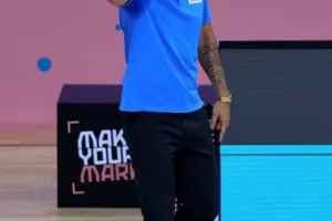 Θρίαμβος της Ελλάδας, με σούπερ Γιάννη (φώτος)