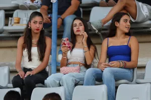 (ΦΩΤΟΣ) Ο κόσμος στο "Στέλιος Κυριακίδης"