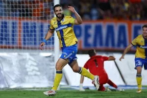 Το ΑΠΟΕΛ πέρασε "αέρας" από την Πάφο! (Τεσσάρα στον Ακρίτα)
