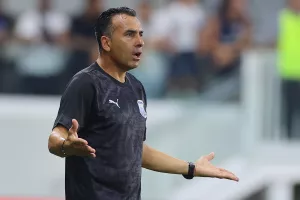 Η δική του… αντίδραση