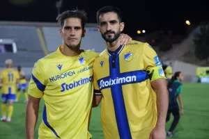 Το ΑΠΟΕΛ πέρασε "αέρας" από την Πάφο! (Τεσσάρα στον Ακρίτα)