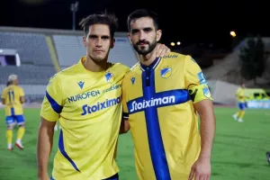 Το ΑΠΟΕΛ πέρασε "αέρας" από την Πάφο! (Τεσσάρα στον Ακρίτα)