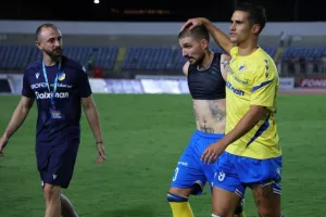 Το ΑΠΟΕΛ πέρασε "αέρας" από την Πάφο! (Τεσσάρα στον Ακρίτα)
