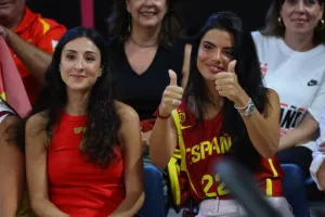 Θρίαμβος της Ελλάδας, με σούπερ Γιάννη (φώτος)