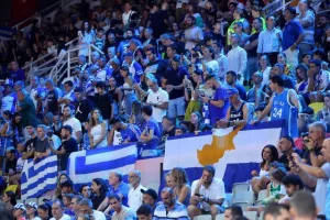 Θρίαμβος της Ελλάδας, με σούπερ Γιάννη (φώτος)