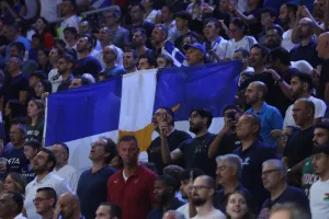 Θρίαμβος της Ελλάδας, με σούπερ Γιάννη (φώτος)