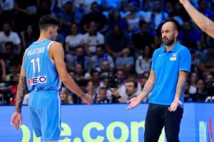 Θρίαμβος της Ελλάδας, με σούπερ Γιάννη (φώτος)