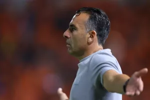 ΑΠΟΕΛ - Απόλλων: Γαλαζοκίτρινο σ' ένα πεντάλεπτο!