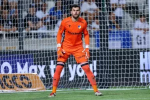 ΑΠΟΕΛ - Απόλλων: Γαλαζοκίτρινο σ' ένα πεντάλεπτο!