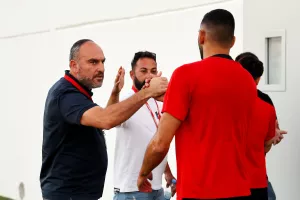 Δίπλα τους... ο Πρόεδρος 