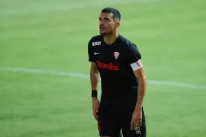 Το ντέρμπι της πρεμιέρας... βάφτηκε "ερυθρόλευκο"! (Φώτος)