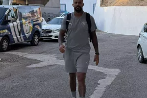 (ΦΩΤΟΣ) Η άφιξη της Πάφου