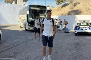 (ΦΩΤΟΣ Kerkida) H άφιξη του ΑΠΟΕΛ 
