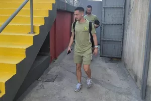 ΦΩΤΟΣ / Η άφιξη της ΑΕΚ