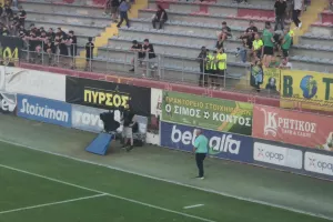 (ΦΩΤΟΣ) Χαιρέτησε και… χειροκροτήθηκε 