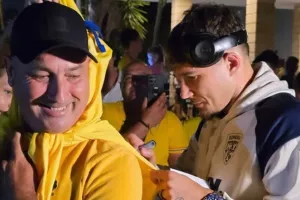 Στην Κύπρο η αποστολή της Ρουμανίας/ Υποδοχή, φωτογραφίες και αυτόγραφα! (Φώτος)